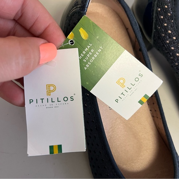 Pitillos Block Heel Classic Court Shoe Navy Blue Block Pumps Rounded Toe NEW - Picture 6 of 7